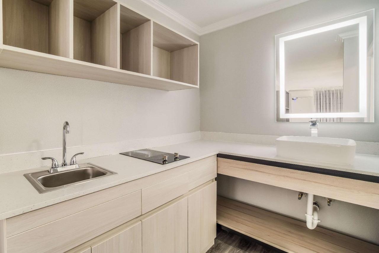 Mainstay Suites פלורנס מראה חיצוני תמונה