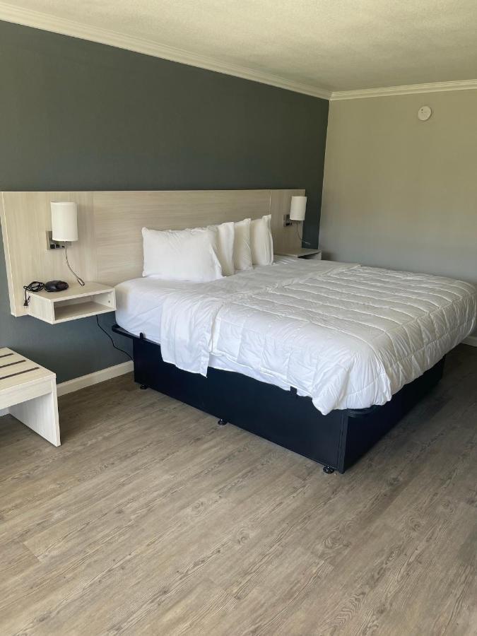 Mainstay Suites פלורנס מראה חיצוני תמונה